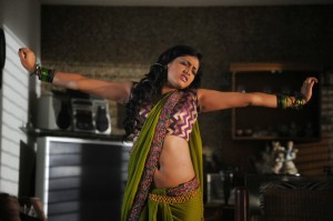 Haripriya Hot Photos in Saree From Abbai Class Ammai Mass Movie