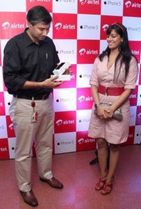 Varalakshmi Hot Stills At iPhone 5 Launch